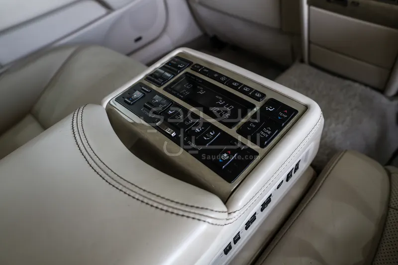 2013 لكزس إل إس 460 إل