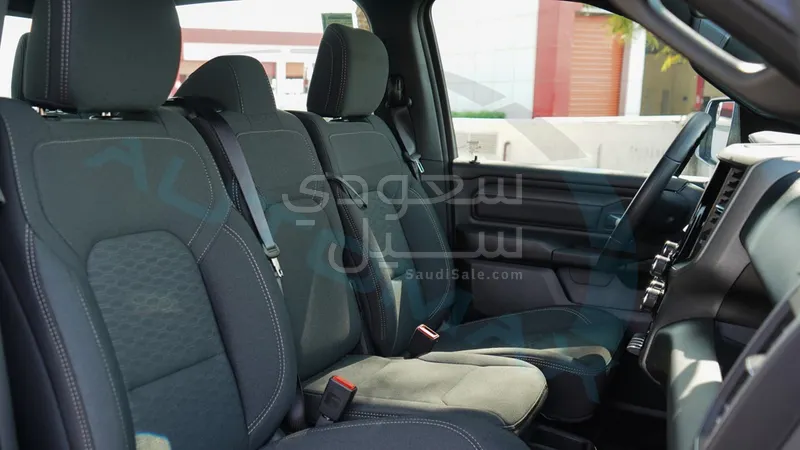 2025 دودج رام