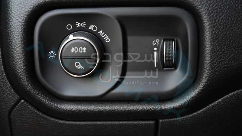 2025 دودج رام