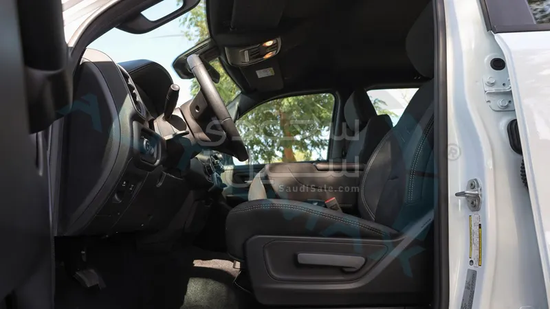 2025 دودج رام