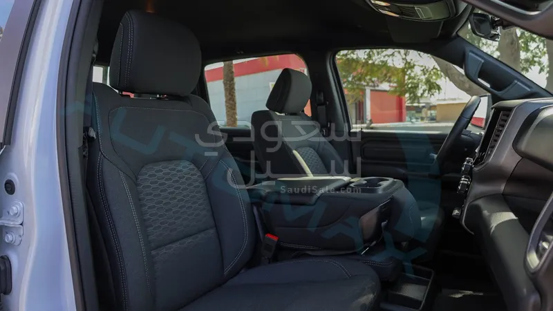 2025 دودج رام