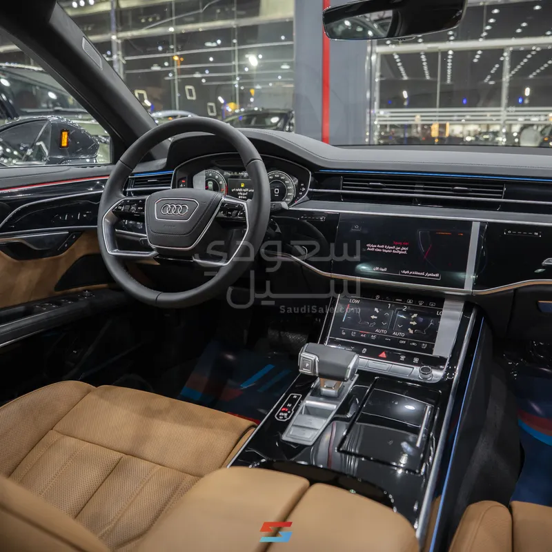 2026 اودي اي 8 ال 55تي اف اس أي