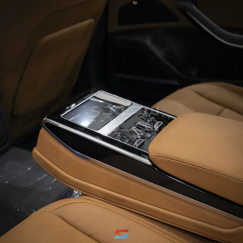 2026 اودي اي 8 ال 55تي اف اس أي