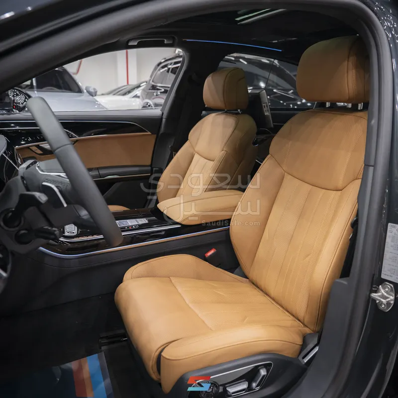 2026 اودي اي 8 ال 55تي اف اس أي