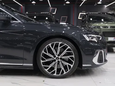 2026 اودي اي 8 ال 55تي اف اس أي