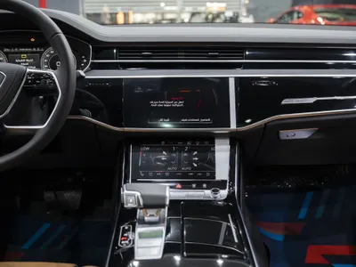 2026 اودي اي 8 ال 55تي اف اس أي