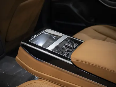 2026 اودي اي 8 ال 55تي اف اس أي