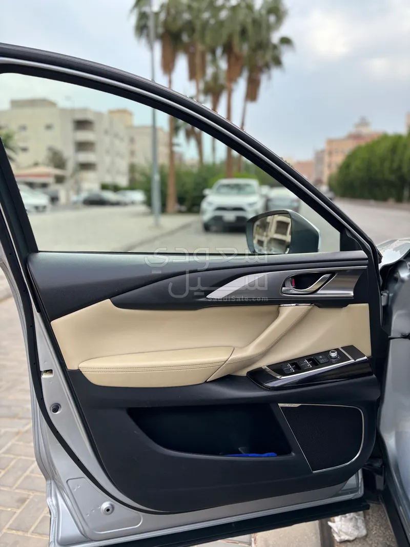 2019 مازدا سي اكس 9 سقنتشر