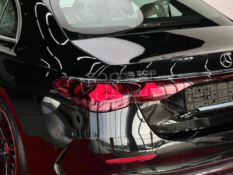 2025 مرسيدس - بنز إي 300 أي إم جي