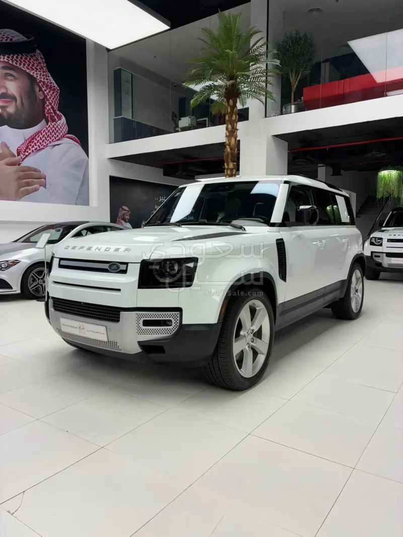 2020 لاند روفر ديفيندر 110