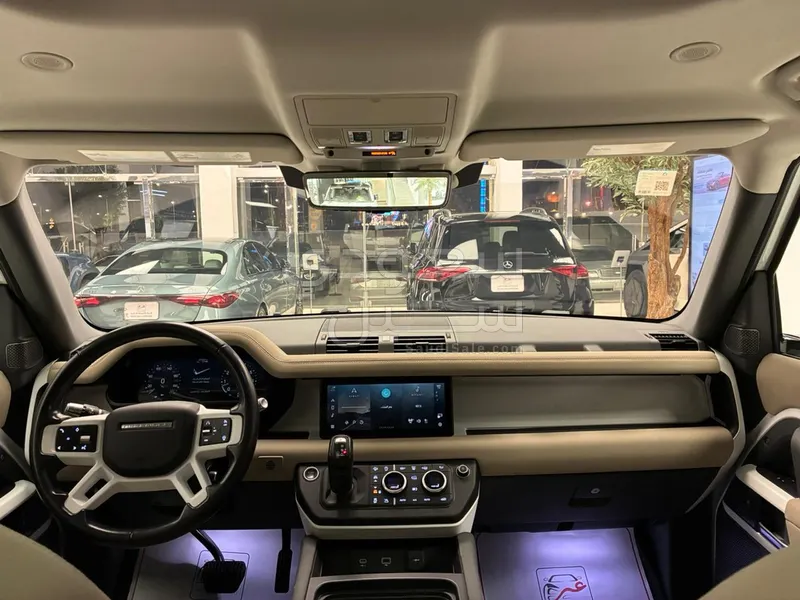2020 لاند روفر ديفيندر 110