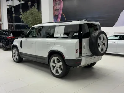 2020 لاند روفر ديفيندر 110