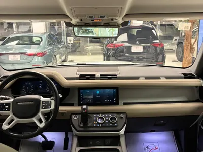 2020 لاند روفر ديفيندر 110