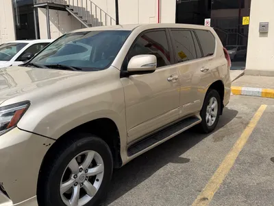 2012 لكزس جي إكس 460