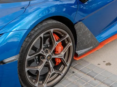 2025 لمبرجيني ريفويلتو