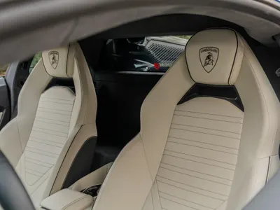 2025 لمبرجيني ريفويلتو