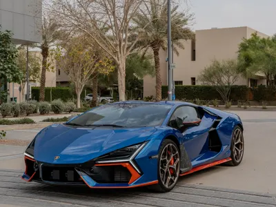 2025 لمبرجيني ريفويلتو