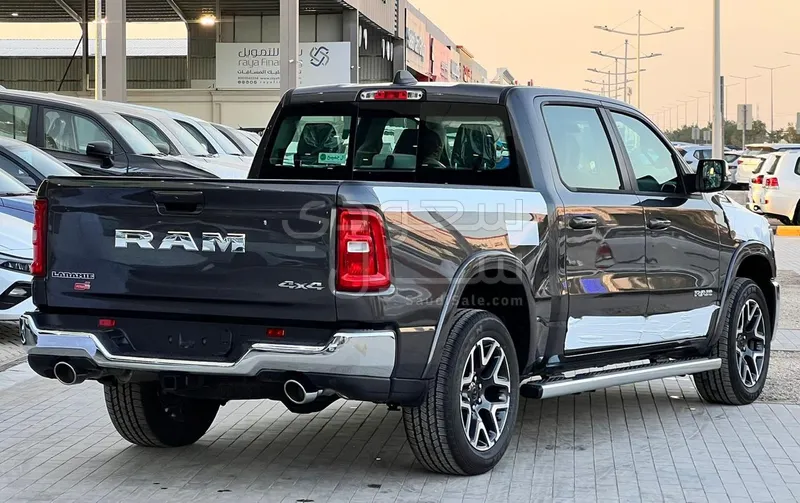 2025 دودج رام لارامي
