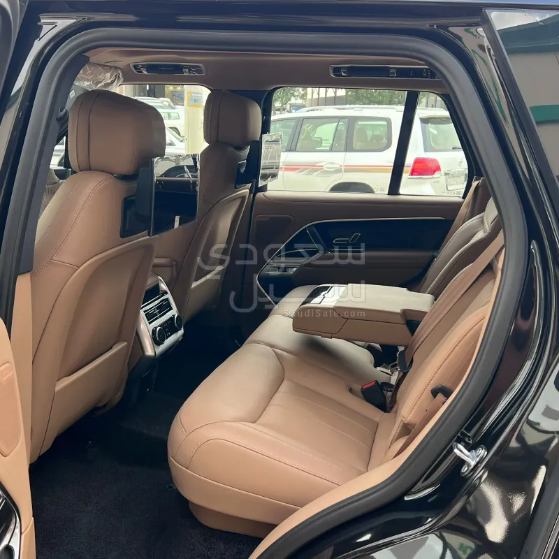 2026 لاند روفر رينج روفر اتش اس اي