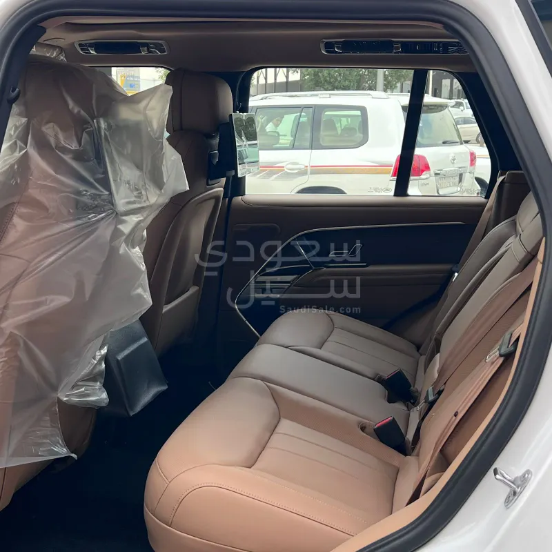 2026 لاند روفر رينج روفر اتش اس اي