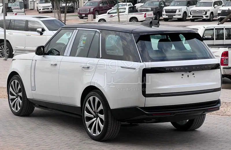 2026 لاند روفر رينج روفر اتش اس اي