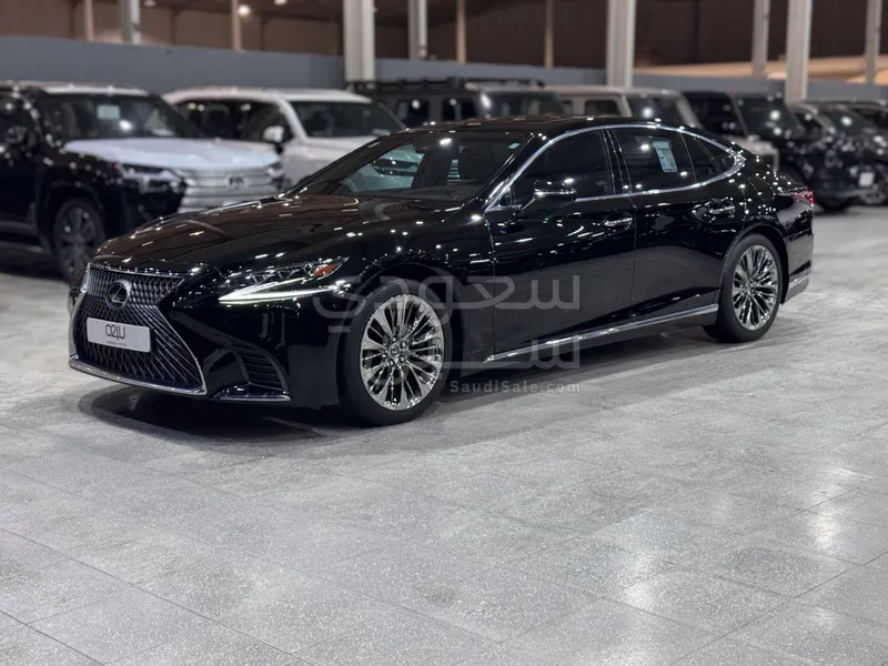 2018 لكزس إل إس 500