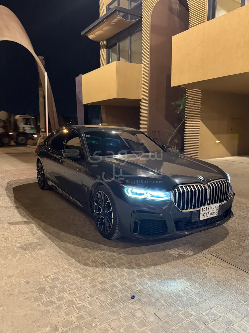 2020 بي ام دبليو الفئة السابعة 730 إل أي