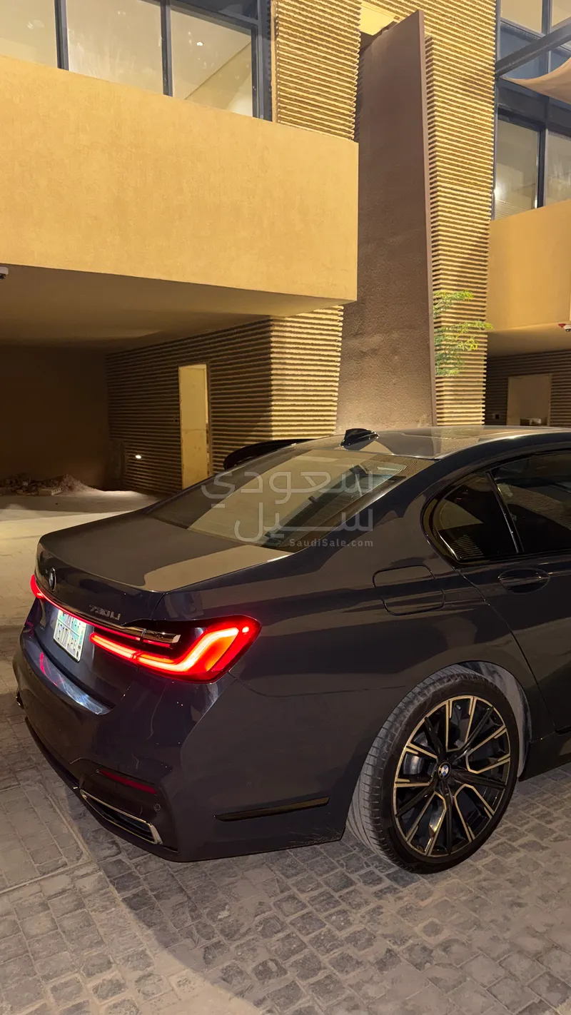 2020 بي ام دبليو الفئة السابعة 730 إل أي