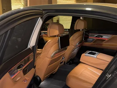 2020 بي ام دبليو الفئة السابعة 730 إل أي