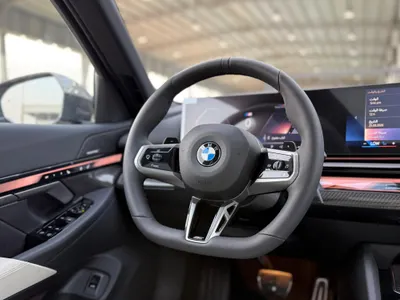 2026 بي ام دبليو الفئة الخامسة 530 إم كت