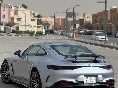 2025 مرسيدس - بنز جي تي 63إس