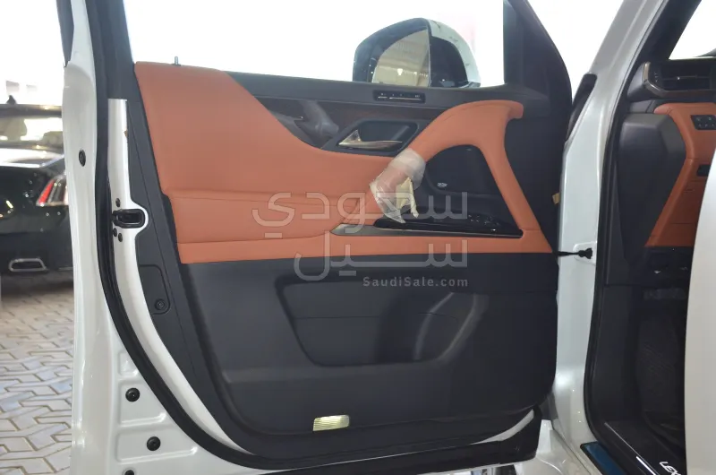 2023 Lexus LX 600 vip