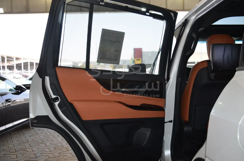 2023 Lexus LX 600 vip