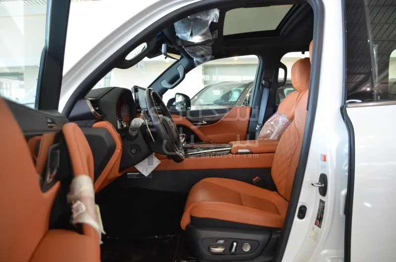 2023 Lexus LX 600 vip