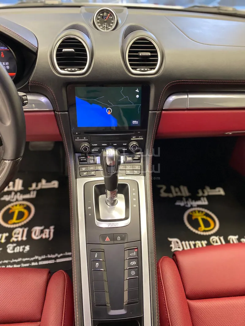 2024 Porsche Cayman