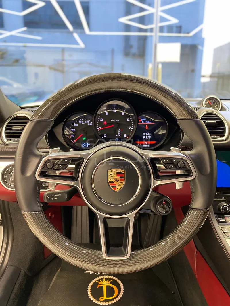 2024 Porsche Cayman