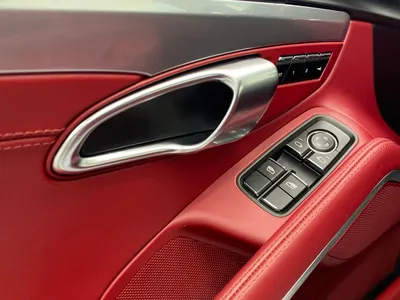 2024 Porsche Cayman