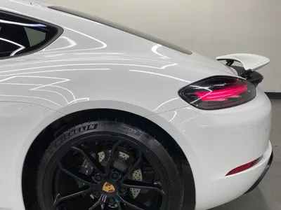 2024 Porsche Cayman