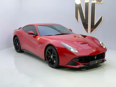 2017 فيراري اف 12 بيرلينيتا
