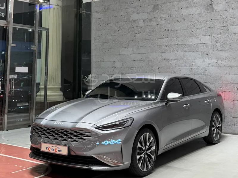 2021 Kia K8