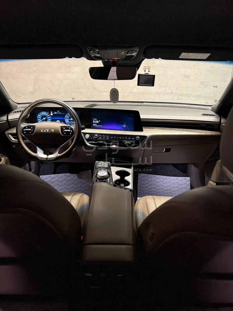 2021 Kia K8