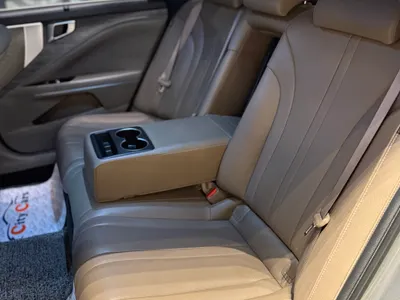 2021 Kia K8