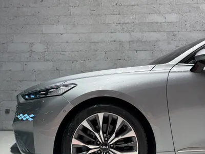 2021 Kia K8