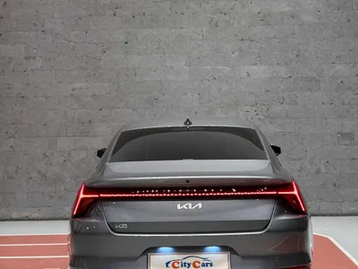 2021 Kia K8