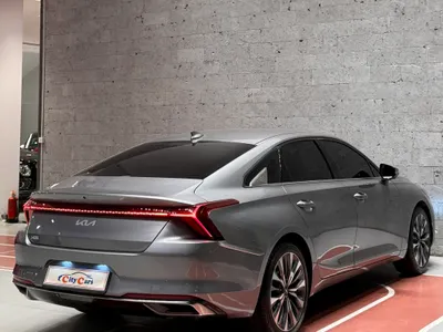 2021 Kia K8
