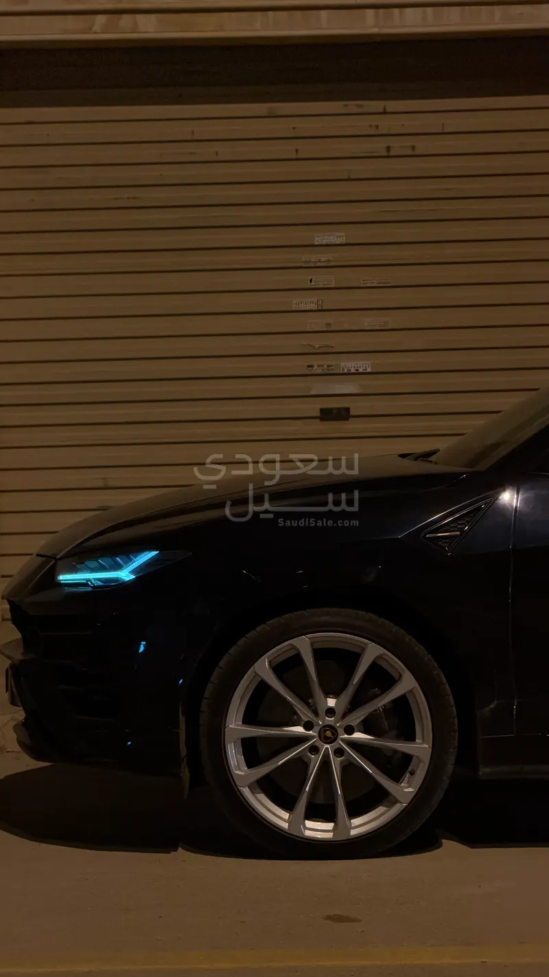 2022 لمبرجيني اوروس اس