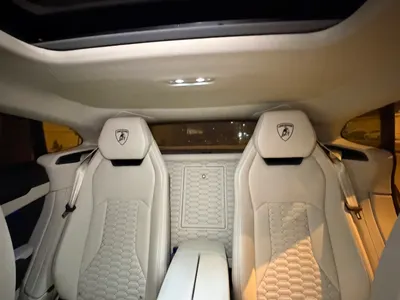 2022 لمبرجيني اوروس اس