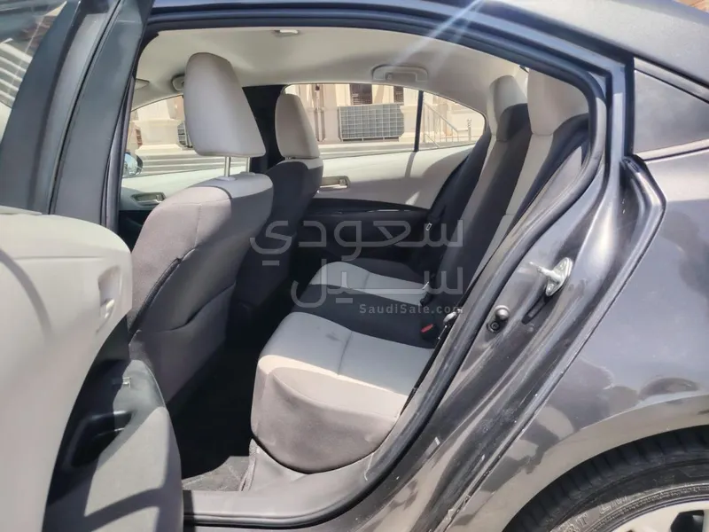2021 تويوتا كورولا