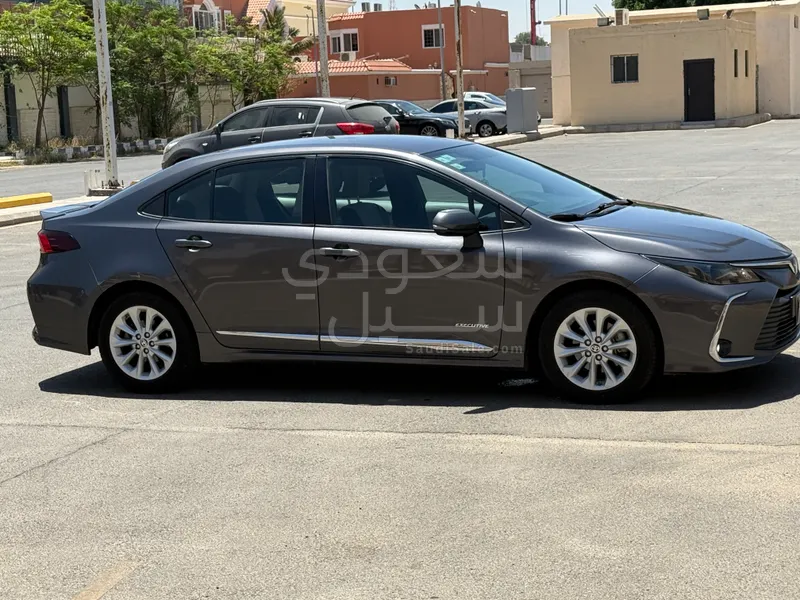 2021 تويوتا كورولا