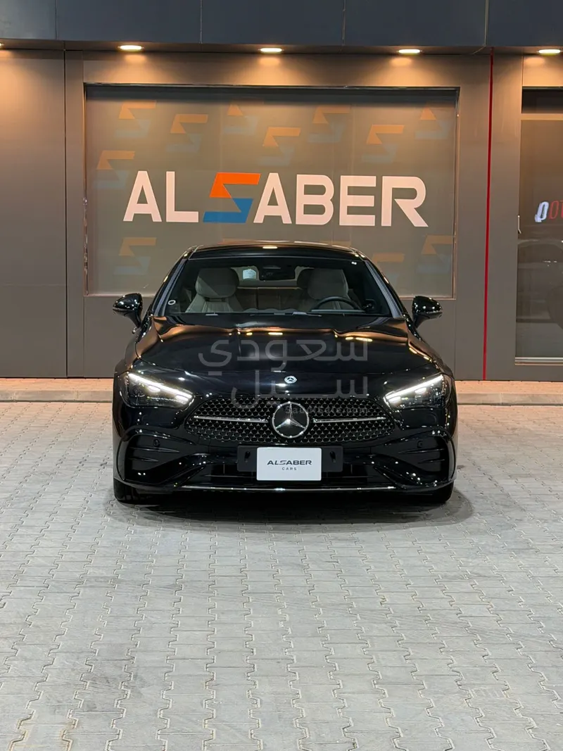 2025 مرسيدس - بنز سي إل إي 200